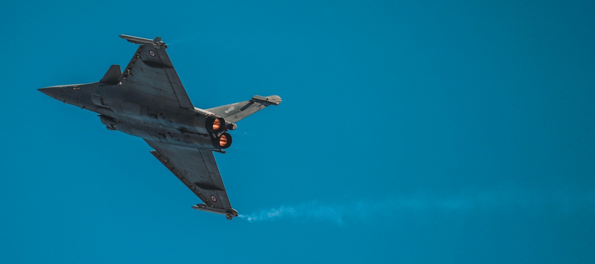 Plane in flight c/o Vishu Gowda